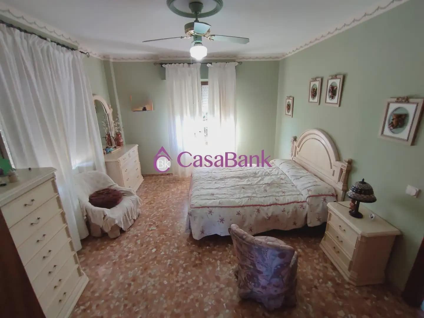 10 soverom Villa til salgs i Cordoba by med svømmebasseng garasje - € 690 000 (Ref: 9904756)