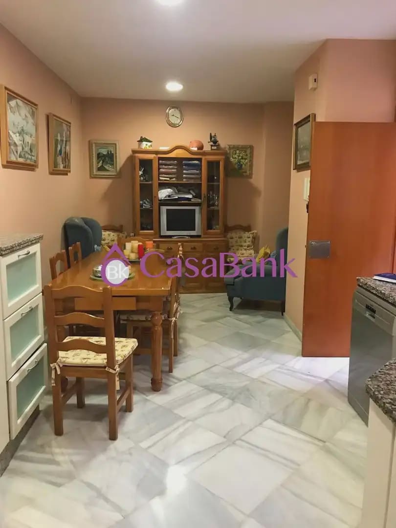 4 sypialnia Willa na sprzedaż w Miasto Kordoba - 400 000 € (Ref: 9904757)