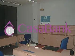 Komercyjne na sprzedaż w Miasto Kordoba - 210 000 € (Ref: 9904760)