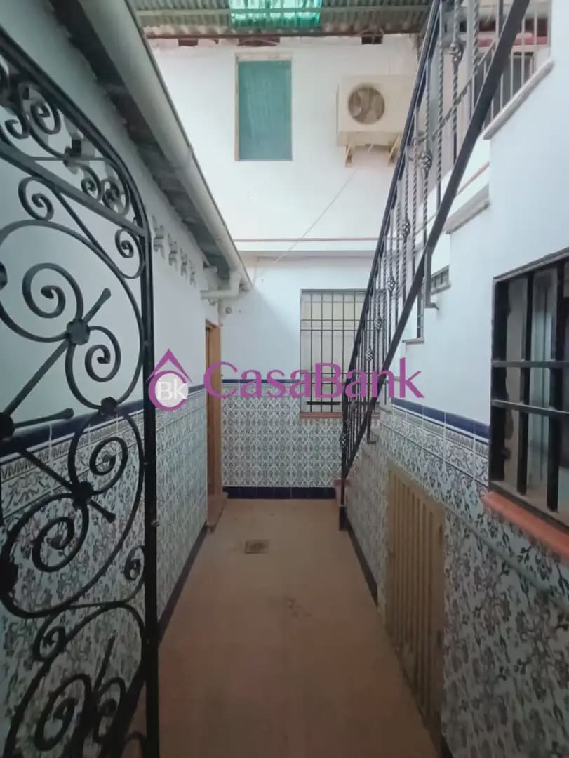 4 soverom Villa til salgs i Cordoba by - € 150 000 (Ref: 9904761)