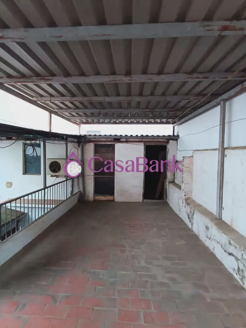 4 soverom Villa til salgs i Cordoba by - € 150 000 (Ref: 9904761)
