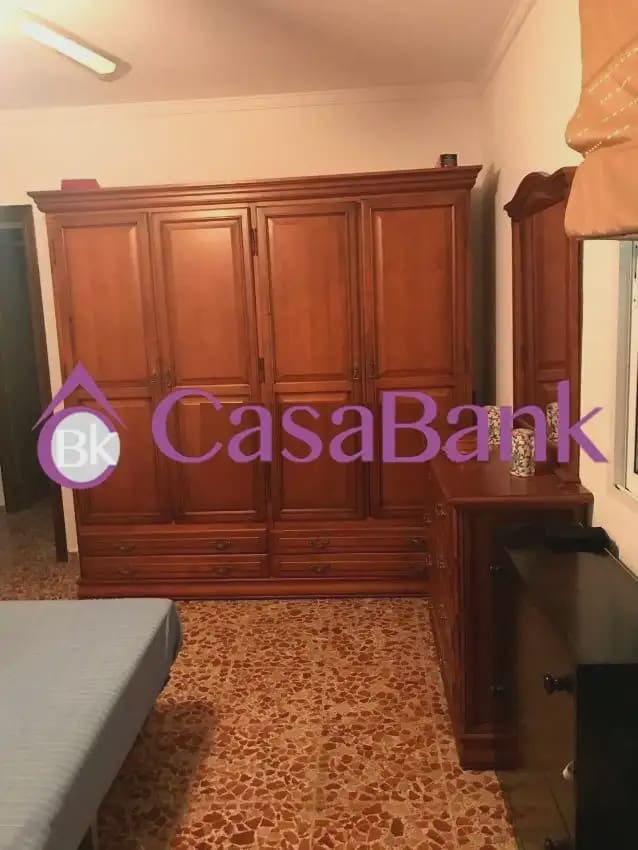 Chalet de 4 habitaciones en Córdoba ciudad en venta con piscina - 245.000 € (Ref: 9904763)