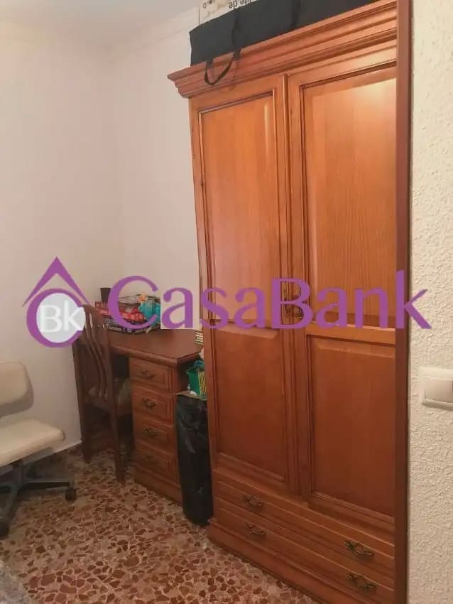 Chalet de 4 habitaciones en Córdoba ciudad en venta con piscina - 245.000 € (Ref: 9904763)