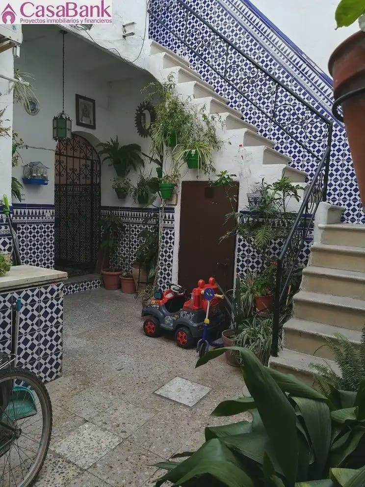 6 sypialnia Willa na sprzedaż w Miasto Kordoba - 372 300 € (Ref: 9904764)