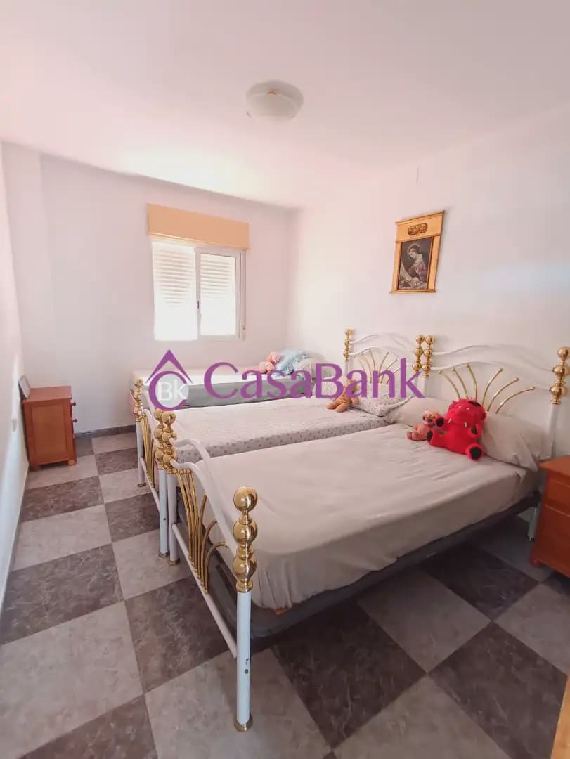 5 sypialnia Willa na sprzedaż w Miasto Kordoba - 200 000 € (Ref: 9904766)