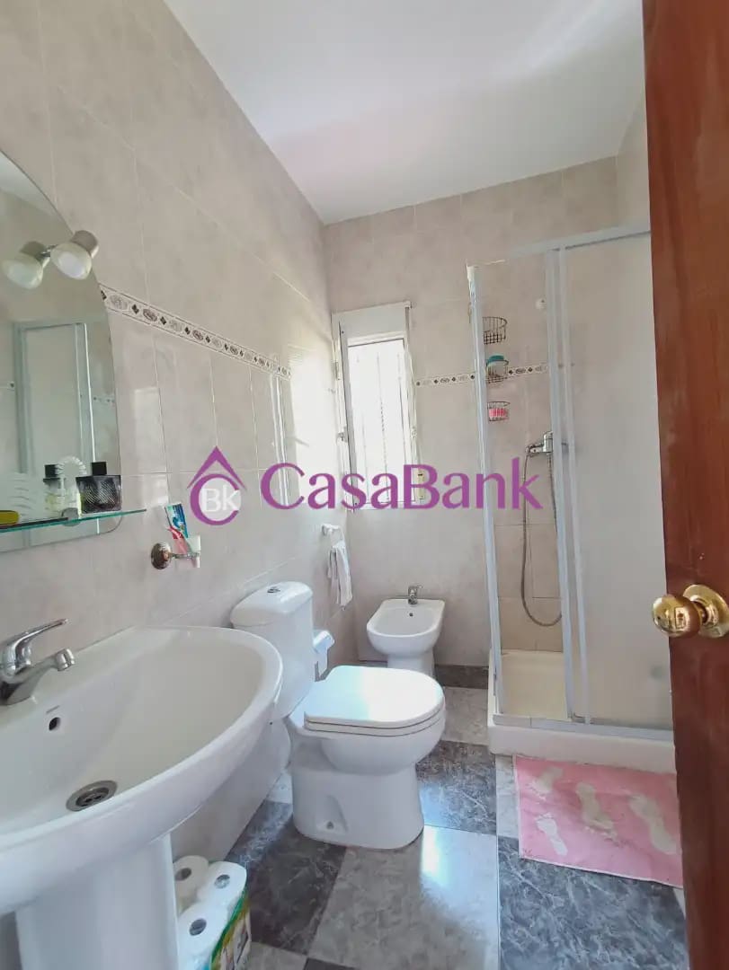 5 sypialnia Willa na sprzedaż w Miasto Kordoba - 200 000 € (Ref: 9904766)