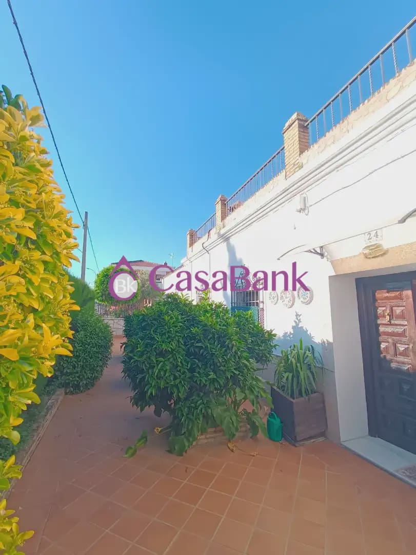 3 sypialnia Dom na sprzedaż w Miasto Kordoba z garażem - 295 800 € (Ref: 9904770)