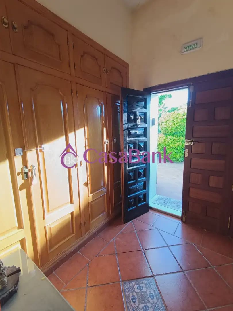 3 sypialnia Dom na sprzedaż w Miasto Kordoba z garażem - 295 800 € (Ref: 9904770)