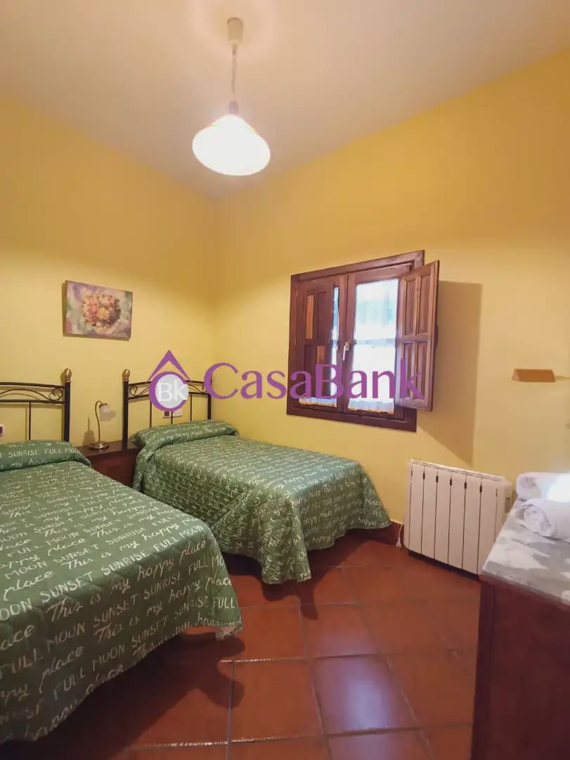 3 sypialnia Dom na sprzedaż w Miasto Kordoba z garażem - 295 800 € (Ref: 9904770)