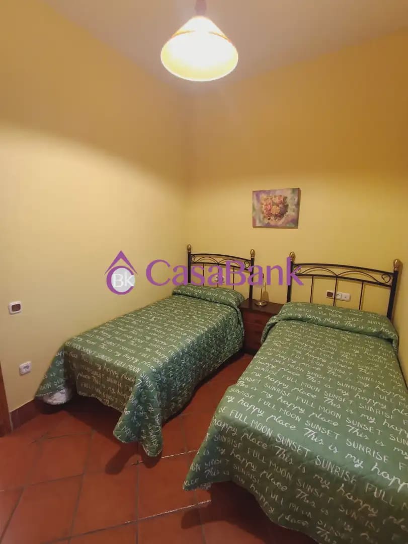 3 sypialnia Dom na sprzedaż w Miasto Kordoba z garażem - 295 800 € (Ref: 9904770)