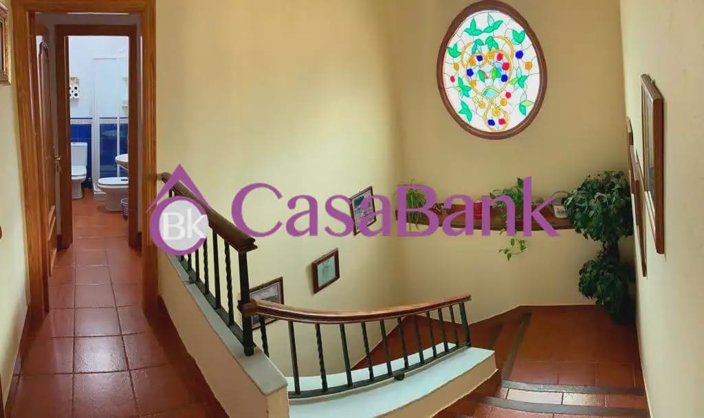 3 sypialnia Dom na sprzedaż w Miasto Kordoba z garażem - 295 800 € (Ref: 9904770)