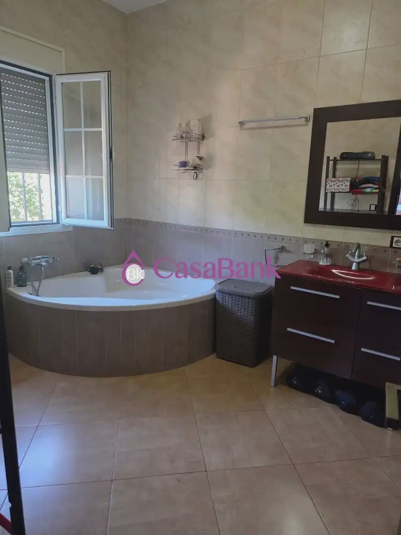 4 soverom Villa til salgs i Cordoba by med svømmebasseng - € 330 000 (Ref: 9904771)