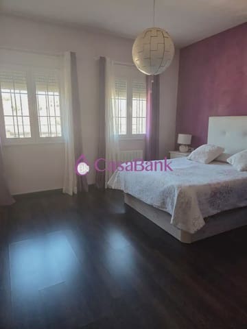 4 soverom Villa til salgs i Alcolea, Córdoba by med svømmebasseng - € 330 000 (Ref: 9904771)