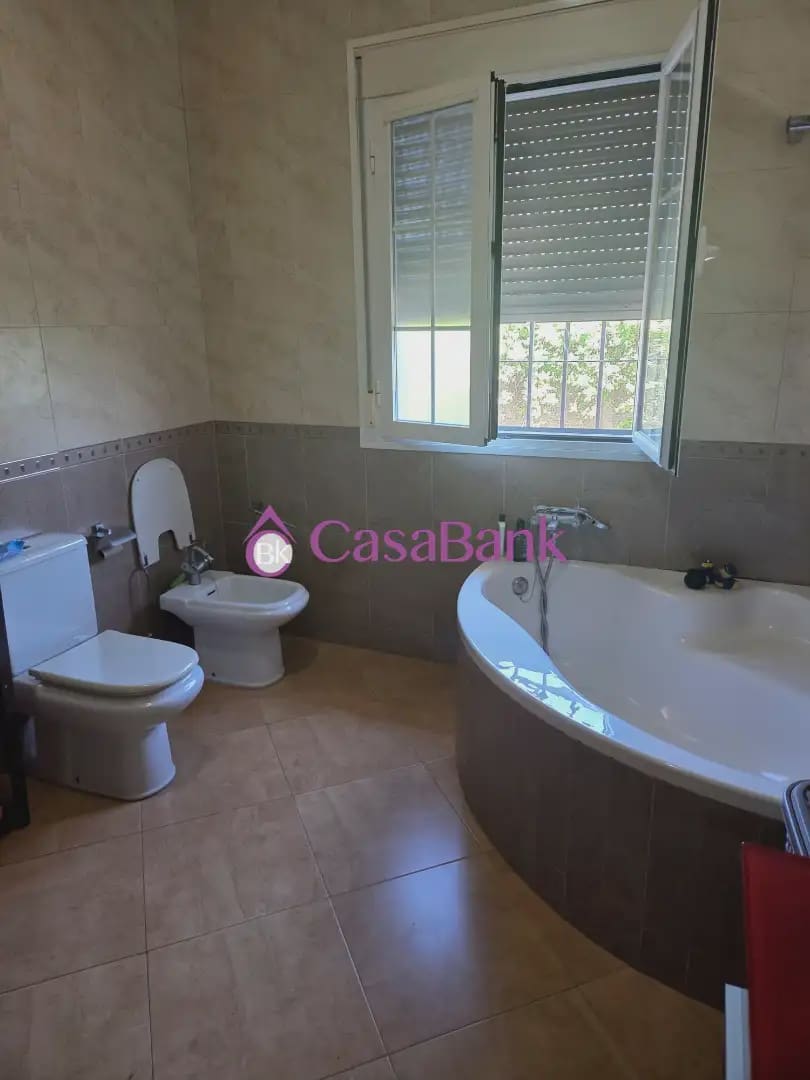 4 soverom Villa til salgs i Cordoba by med svømmebasseng - € 330 000 (Ref: 9904771)