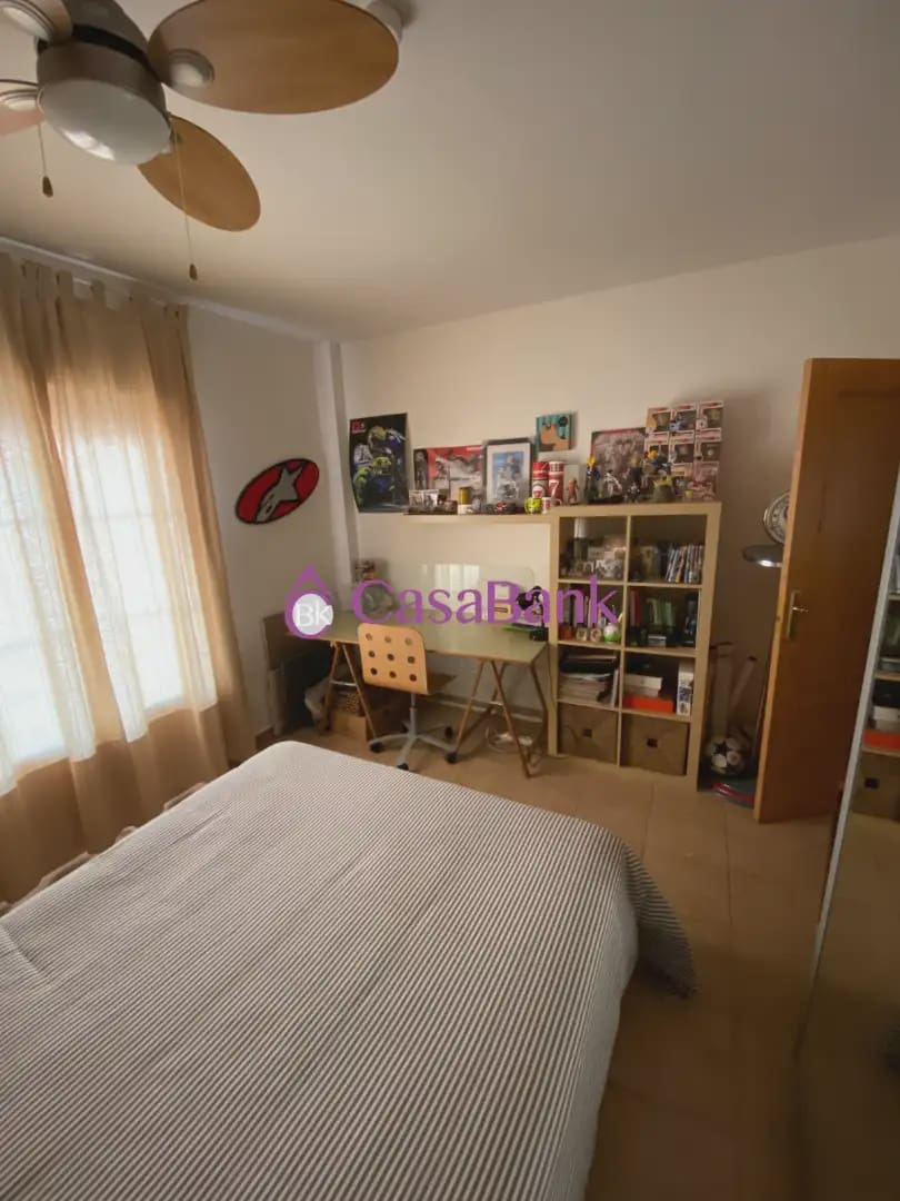Chalet de 4 habitaciones en Córdoba ciudad en venta con piscina - 365.000 € (Ref: 9904773)