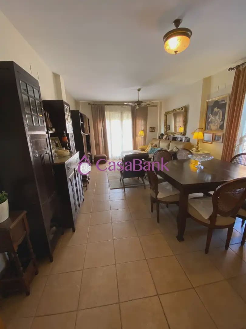 Chalet de 4 habitaciones en Córdoba ciudad en venta con piscina - 365.000 € (Ref: 9904773)
