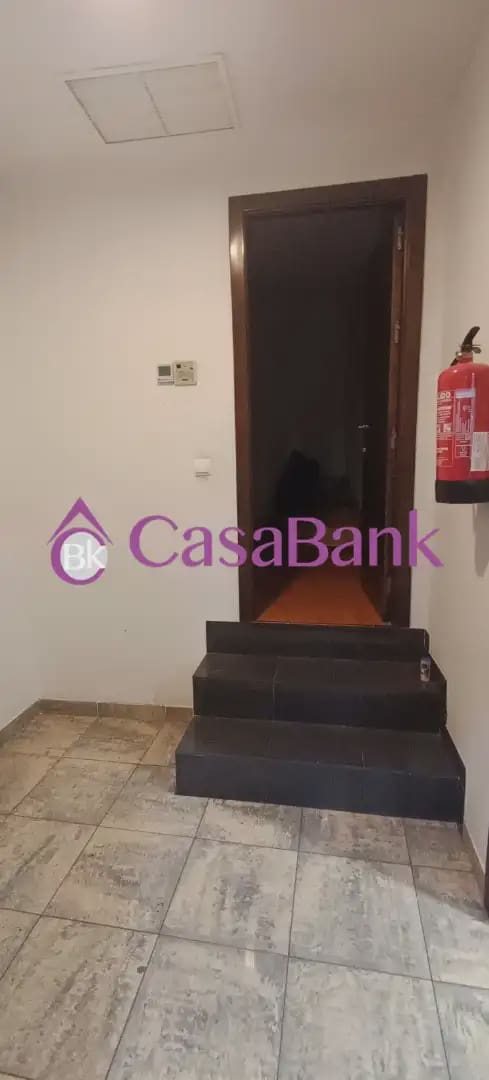 Komercyjne na sprzedaż w Miasto Kordoba - 244 800 € (Ref: 9904774)