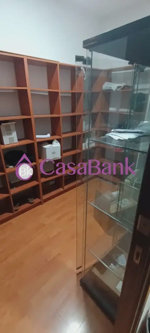 Komercyjne na sprzedaż w Miasto Kordoba - 244 800 € (Ref: 9904774)