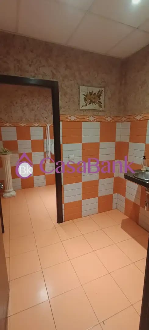 Komercyjne na sprzedaż w Miasto Kordoba - 244 800 € (Ref: 9904774)