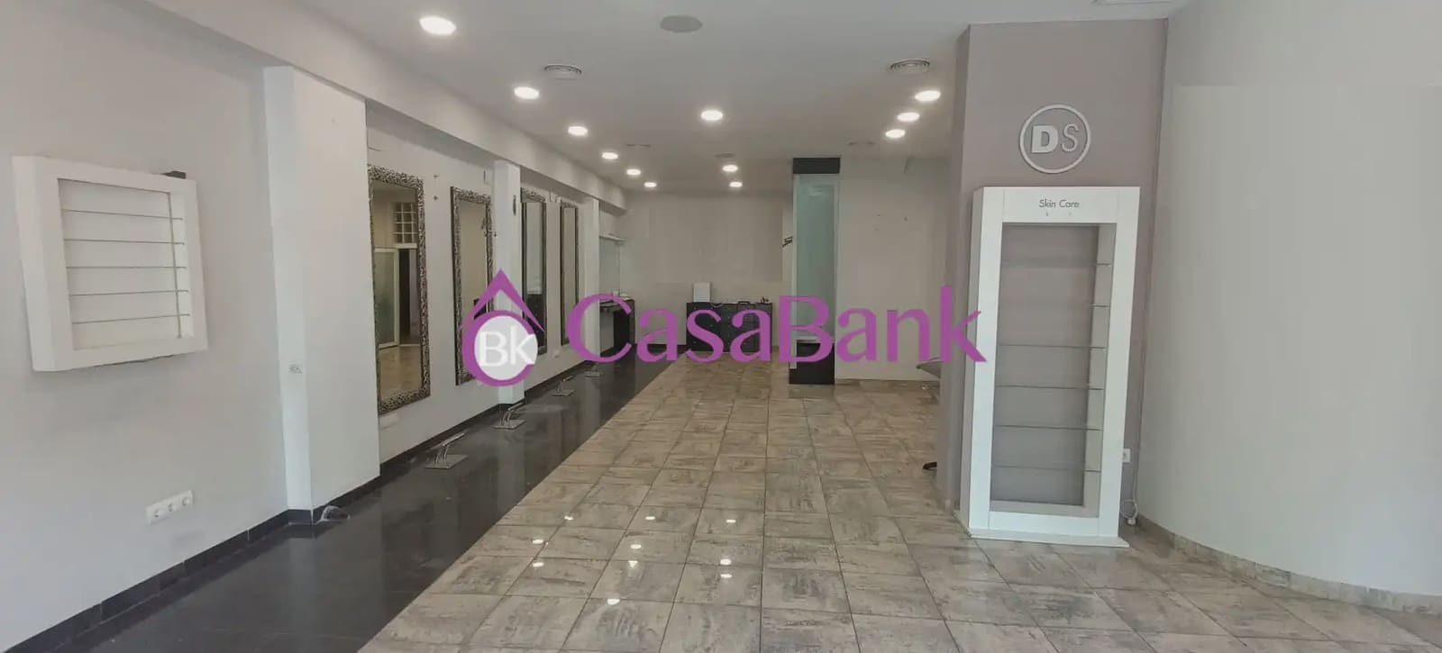 Komercyjne na sprzedaż w Miasto Kordoba - 244 800 € (Ref: 9904774)