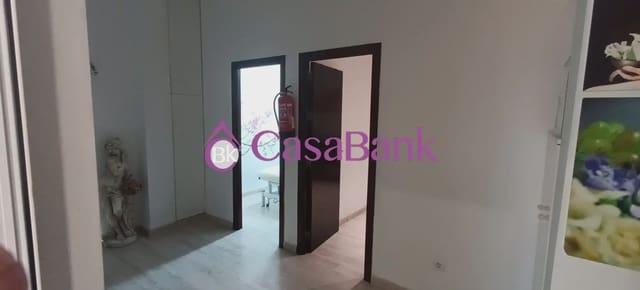 Komercyjne na sprzedaż w Valdeolleros, Miasto Kordoba - 244 800 € (Ref: 9904774)