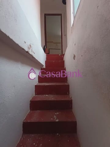 5 sypialnia Willa na sprzedaż w Centro Comercial, Miasto Kordoba z garażem - 275 000 € (Ref: 9904779)