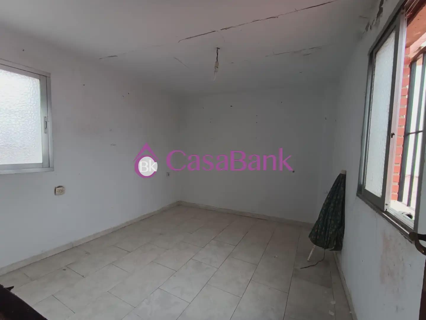 5 soverom Villa til salgs i Cordoba by med garasje - € 275 000 (Ref: 9904779)