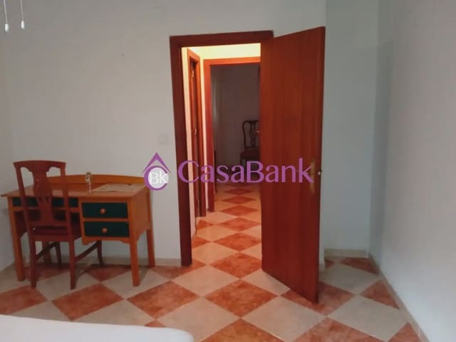 3 chambre Appartement à vendre à Valdeolleros, Cordoue ville - 175 000 € (Ref: 9904782)