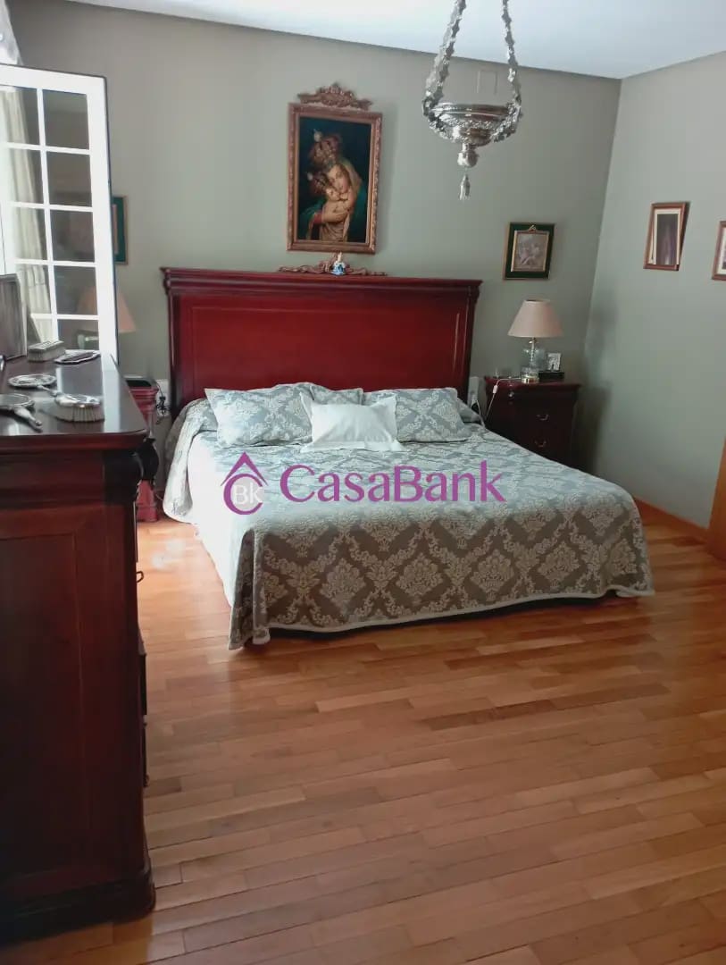7 soverom Villa til salgs i Cordoba by med svømmebasseng garasje - € 820 000 (Ref: 9904784)