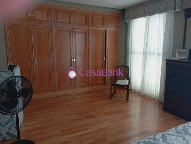 7 soverom Villa til salgs i Santa Marina, Córdoba by med svømmebasseng garasje - € 820 000 (Ref: 9904784)