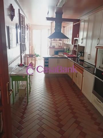 7 soverom Villa til salgs i Santa Marina, Córdoba by med svømmebasseng garasje - € 820 000 (Ref: 9904784)