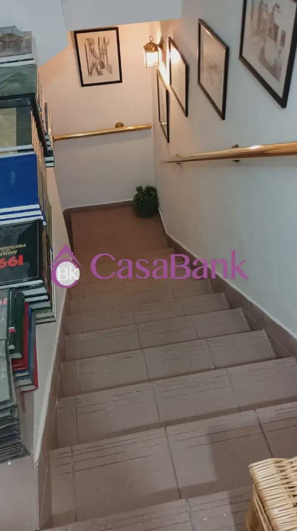 7 soverom Villa til salgs i Cordoba by med svømmebasseng garasje - € 820 000 (Ref: 9904784)