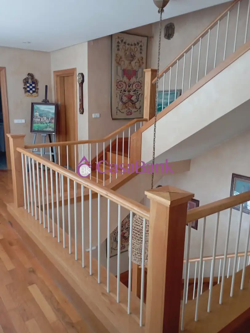 7 soverom Villa til salgs i Cordoba by med svømmebasseng garasje - € 820 000 (Ref: 9904784)