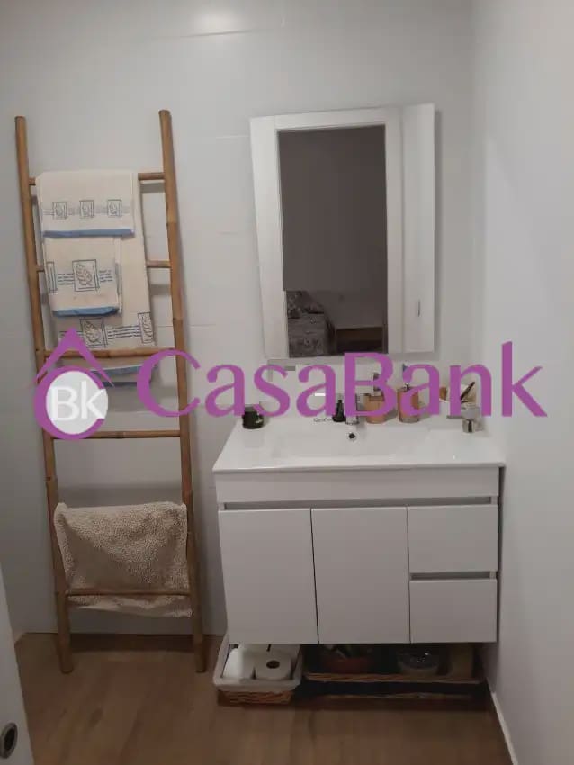 3 makuuhuone Huvila myytävänä paikassa Cordoba kaupunki - 105 000 € (Ref: 9904789)