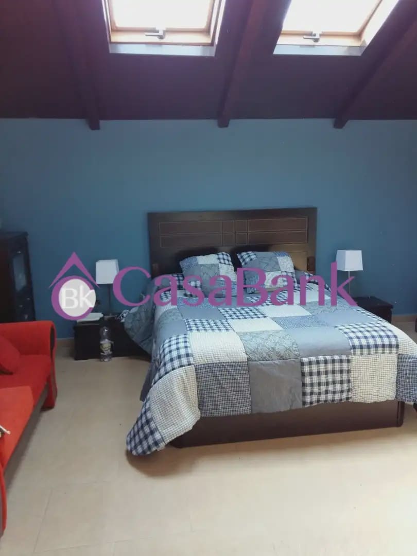 Chalet de 3 habitaciones en Córdoba ciudad en venta - 240.000 € (Ref: 9904790)