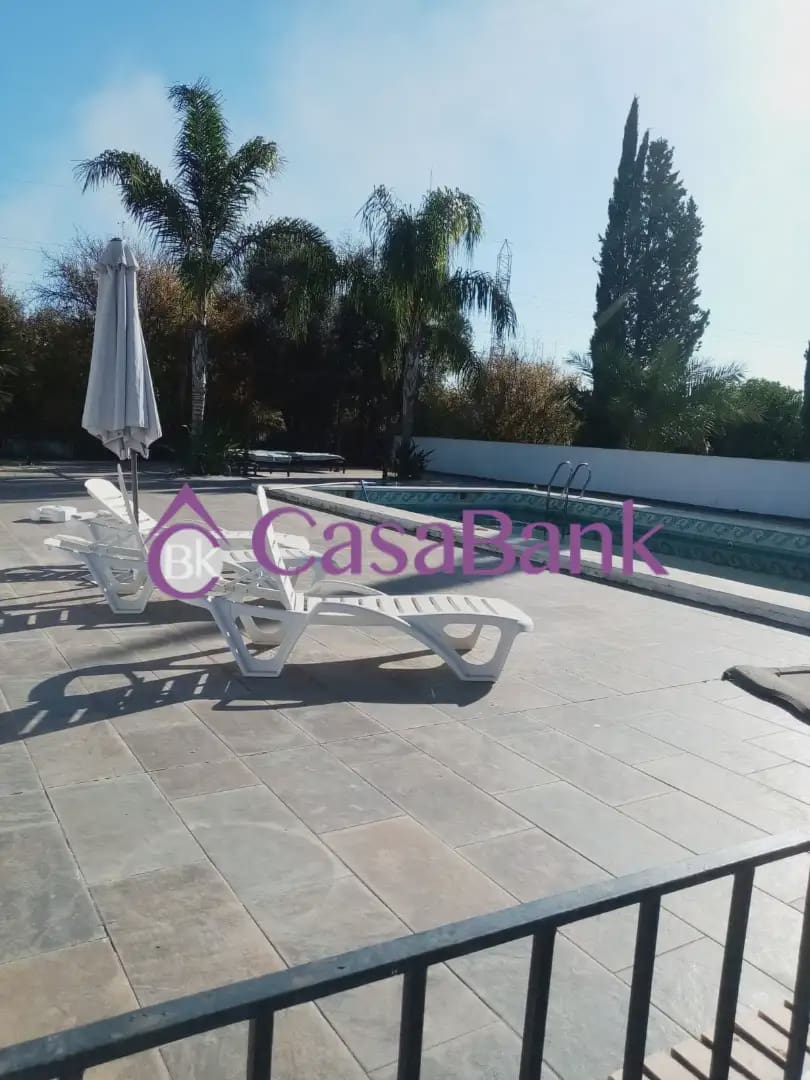 Chalet de 3 habitaciones en Córdoba ciudad en venta con piscina - 185.000 € (Ref: 9904791)