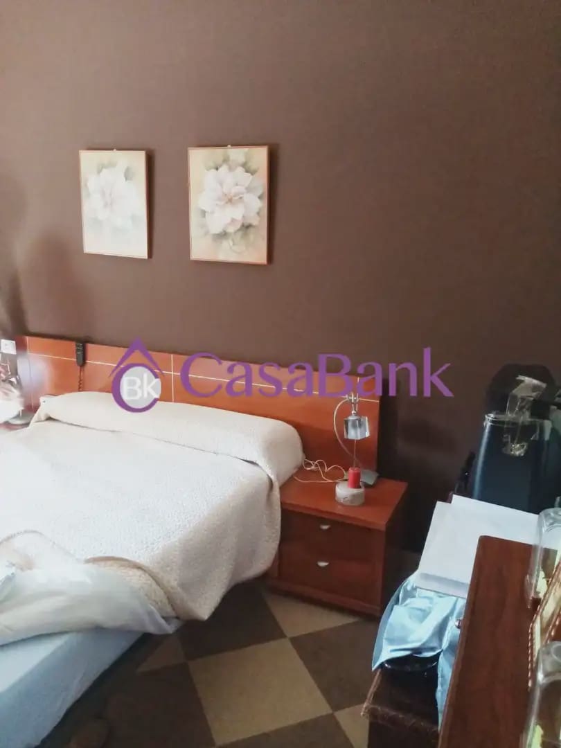 Chalet de 3 habitaciones en Córdoba ciudad en venta con piscina - 185.000 € (Ref: 9904791)