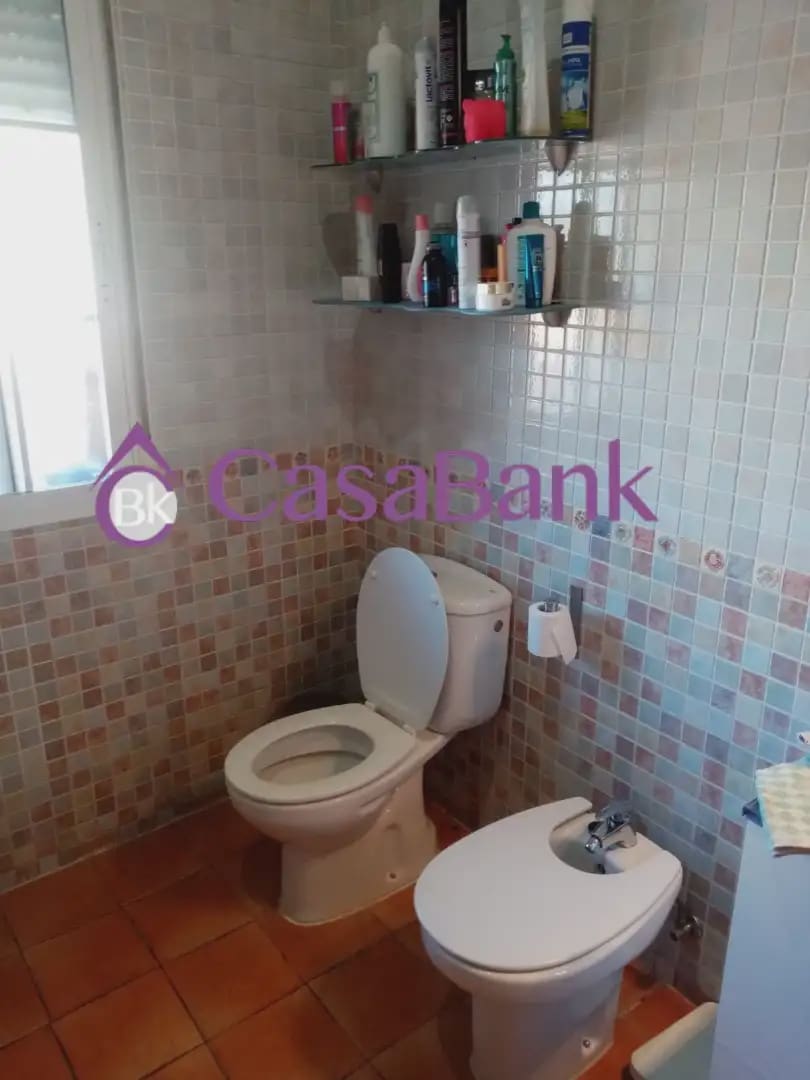 Chalet de 3 habitaciones en Córdoba ciudad en venta con piscina - 185.000 € (Ref: 9904791)