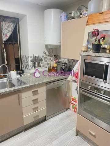 2 slaapkamer Flat te koop in San Francisco-Ribera, Córdoba stad - € 143.500 (Ref: 9904792)