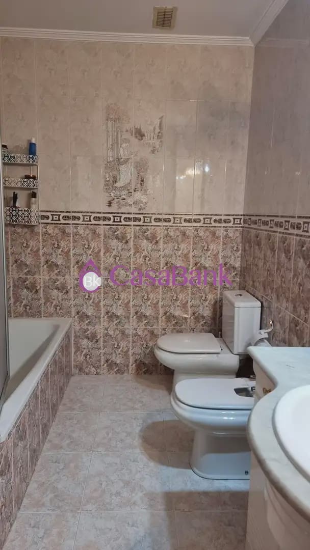 5 sypialnia Dom na sprzedaż w Miasto Kordoba z garażem - 375 000 € (Ref: 9904794)