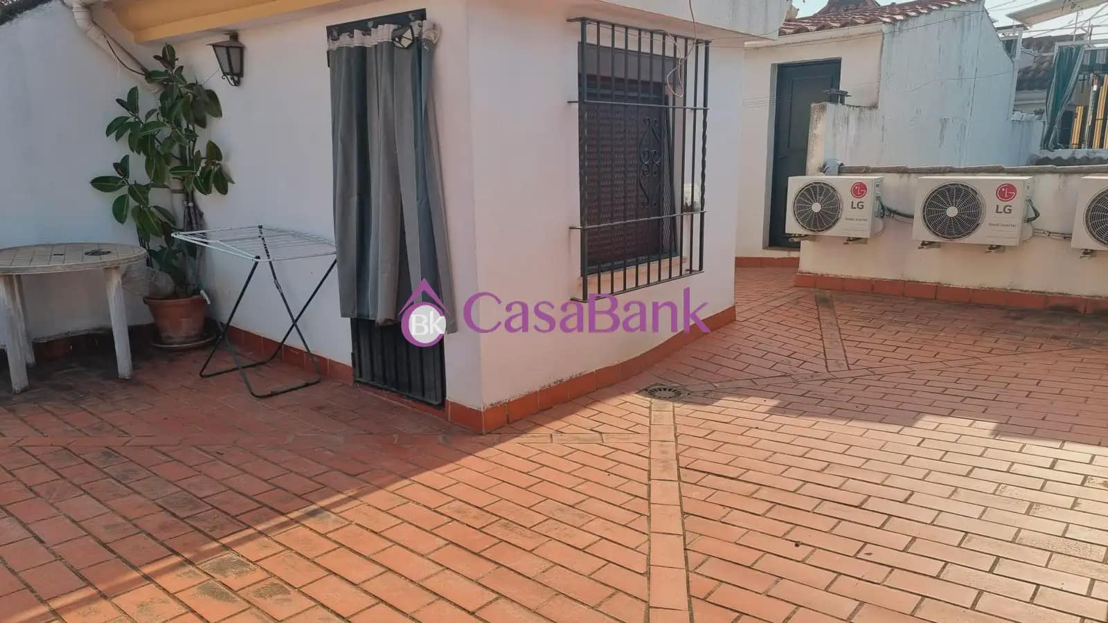 5 sypialnia Dom na sprzedaż w Miasto Kordoba z garażem - 375 000 € (Ref: 9904794)