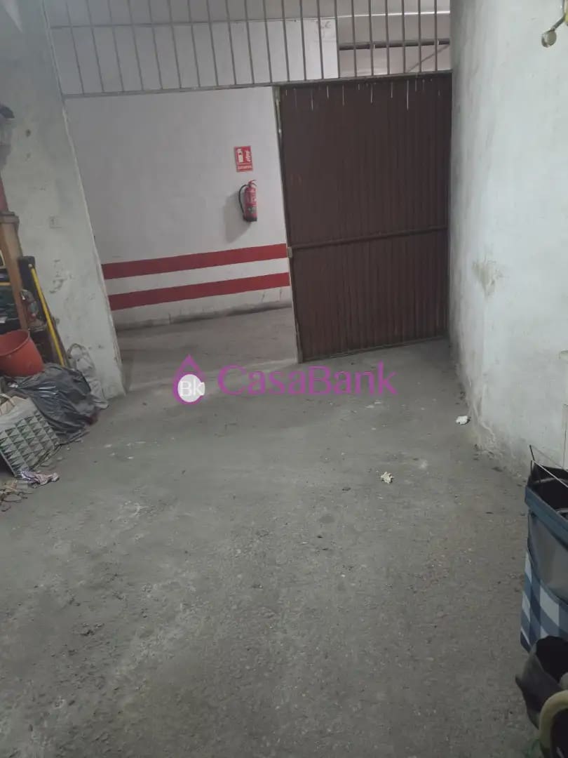 Garagem para venda em Cordova cidade - 40 000 € (Ref: 9904795)