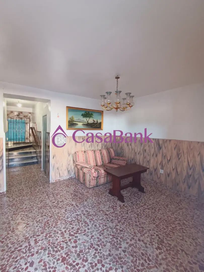 4 sypialnia Dom na sprzedaż w Miasto Kordoba - 235 000 € (Ref: 9904798)