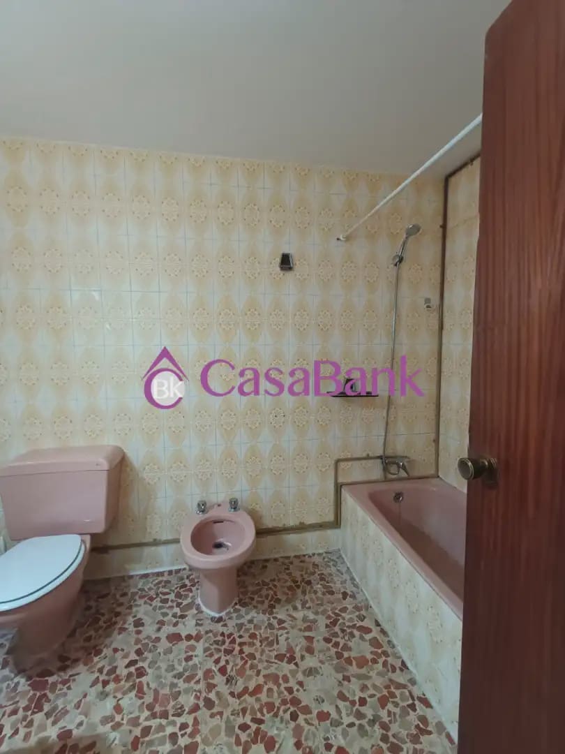 4 sypialnia Dom na sprzedaż w Miasto Kordoba - 235 000 € (Ref: 9904798)