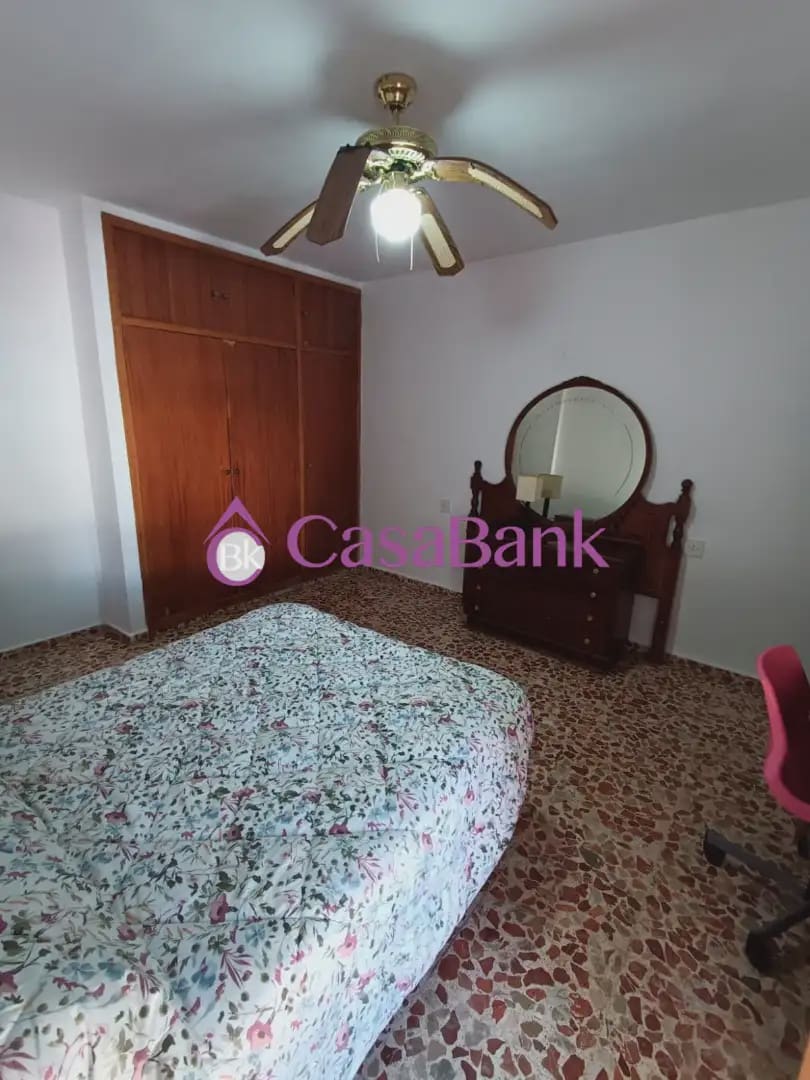 4 sypialnia Dom na sprzedaż w Miasto Kordoba - 235 000 € (Ref: 9904798)