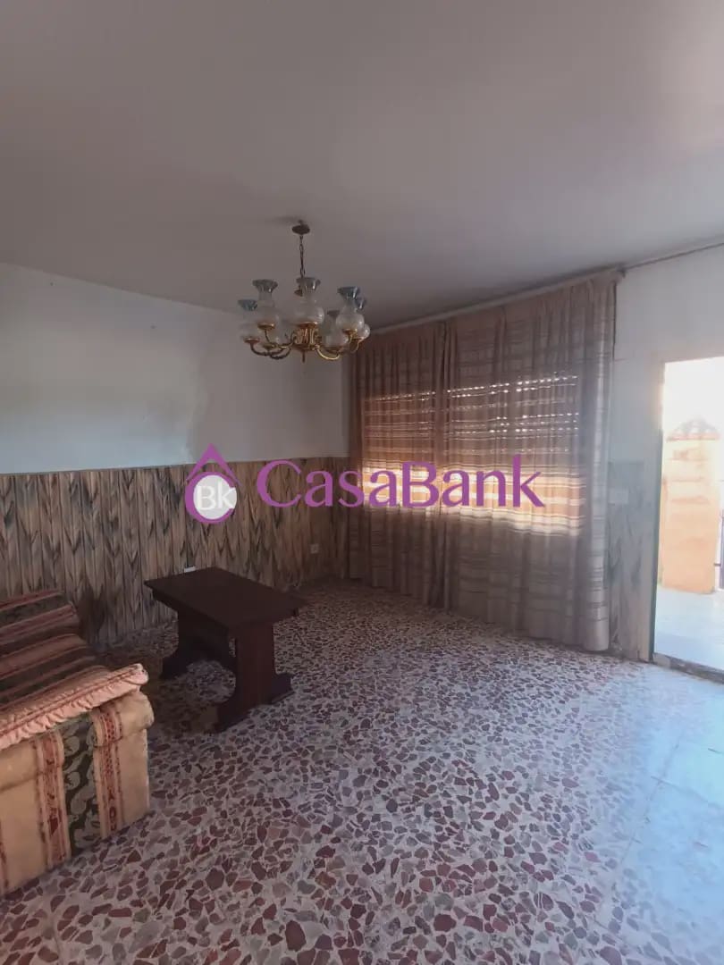 4 sypialnia Dom na sprzedaż w Miasto Kordoba - 235 000 € (Ref: 9904798)