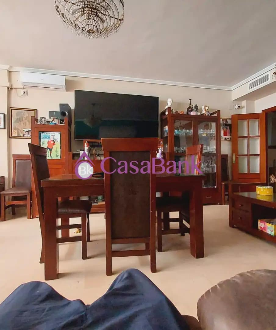 Villa til salgs i Cordoba by med svømmebasseng garasje - € 346 800 (Ref: 9904799)