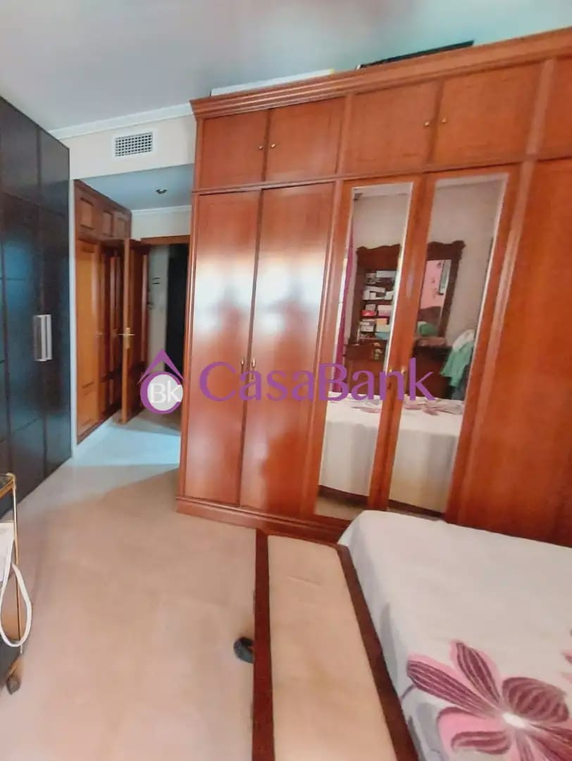 Villa til salgs i Cordoba by med svømmebasseng garasje - € 346 800 (Ref: 9904799)