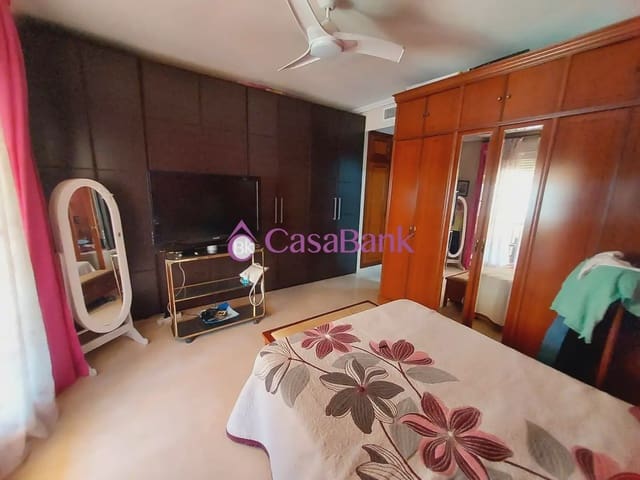 Willa na sprzedaż w San Rafael de la Albaida, Miasto Kordoba z basenem garażem - 346 800 € (Ref: 9904799)