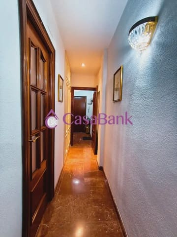 4 Zimmer Wohnung zu verkaufen in Ciudad Jardín, Córdoba Stadt - 240.000 € (Ref: 9904800)